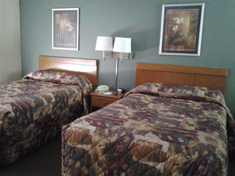Maple Leaf Motel Shady Cove ภายนอก รูปภาพ
